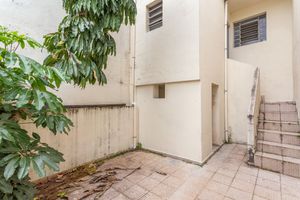 Image 32 - 867658