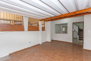 Image 40 - 867658