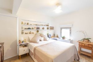 Image 8 - 867660