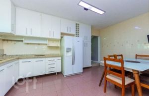 Image 1 - 867670