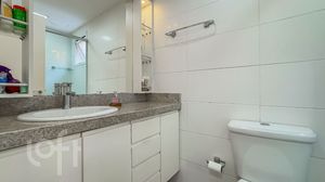 Image 15 - 867673