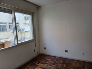 Image 1 - 867729