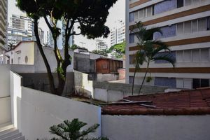 Image 20 - 867736