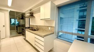 Image 10 - 867739