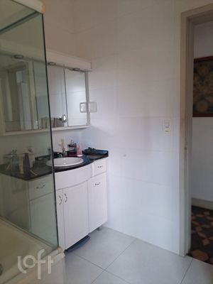 Image 10 - 867758