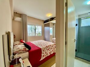 Image 15 - 867759