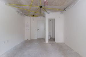 Image 1 - 867779