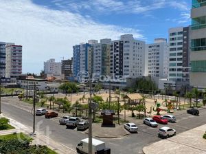 Image 1 - 867817
