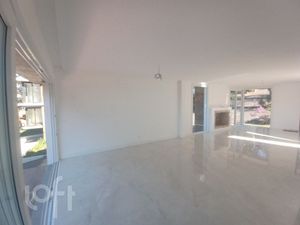 Image 13 - 867856