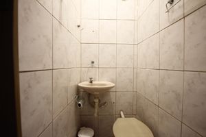 Image 8 - 867865