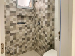 Image 19 - 867872