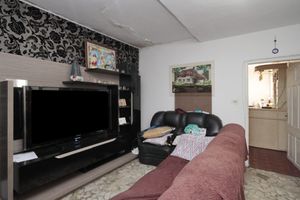 Image 4 - 867876