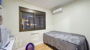 Image 14 - 867884