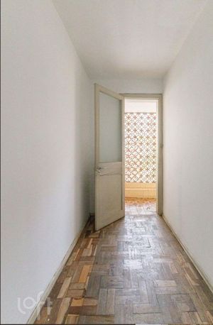 Image 17 - 867888