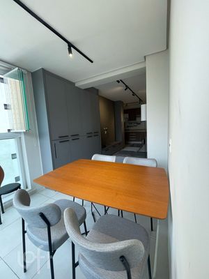 Image 6 - 867889