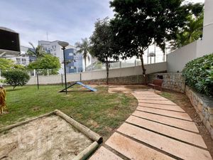 Image 17 - 867899