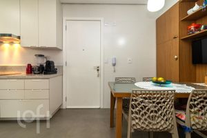 Image 30 - 867912