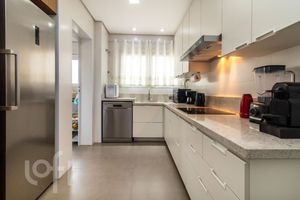 Image 22 - 867912
