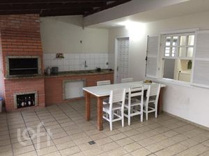 Image 19 - 867930