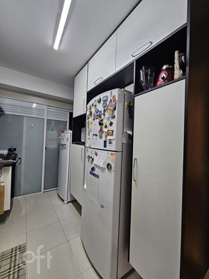 Image 6 - 867932
