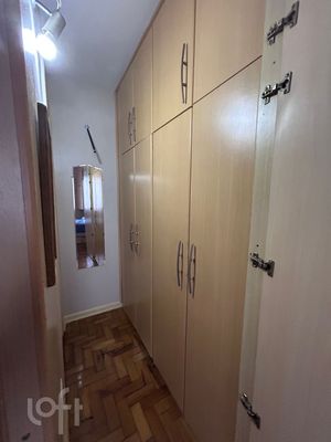 Image 7 - 867936