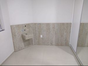 Image 4 - 867944