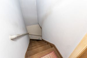 Image 6 - 867951