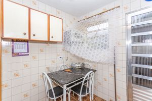 Image 23 - 867951