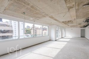 Image 1 - 867961