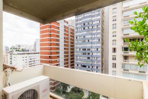 Image 3 - 867970