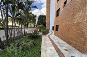 Image 10 - 867978