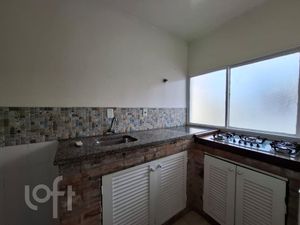 Image 8 - 867980