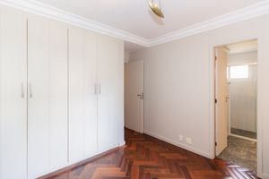 Image 35 - 867982
