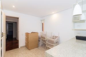 Image 42 - 867982