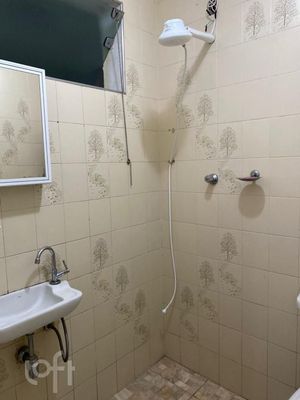 Image 6 - 867984