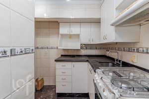 Image 11 - 867997