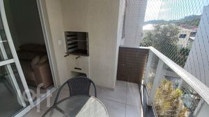 Image 19 - 868035
