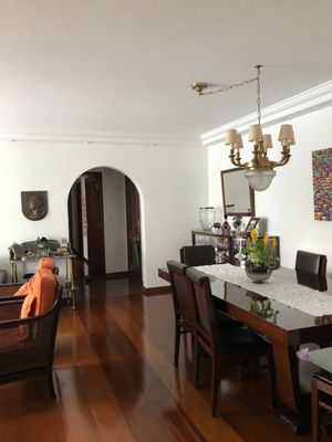 Image 15 - 868040