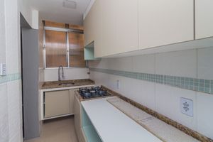 Image 18 - 868047