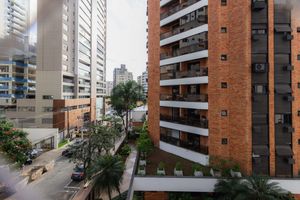 Image 13 - 868089