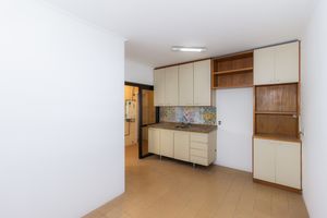 Image 32 - 868089