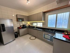Image 11 - 868100