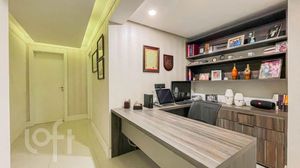 Image 19 - 868101