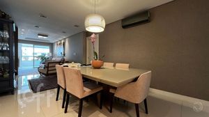 Image 3 - 868107