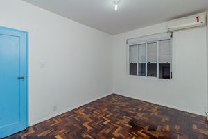 Image 13 - 868110