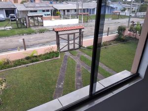 Image 6 - 868112