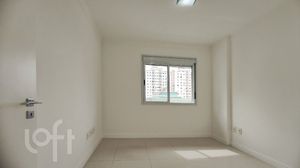 Image 11 - 868114