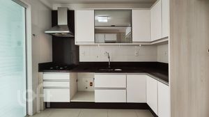 Image 4 - 868114