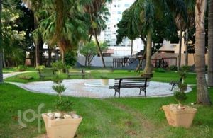 Image 3 - 868117