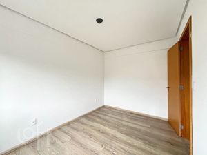 Image 19 - 868127
